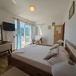 Angela 3* Goveđari