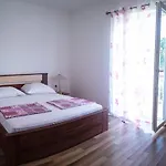 Konukevi Angela 3*