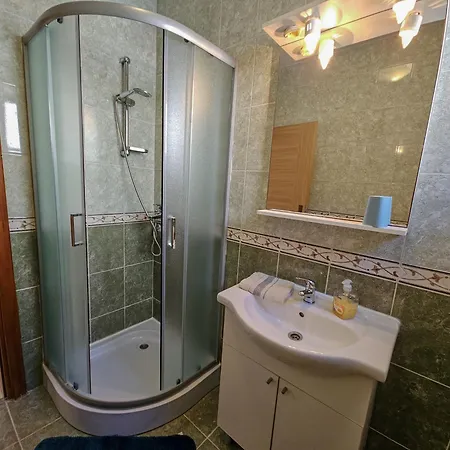 Angela Gostinjska kuća