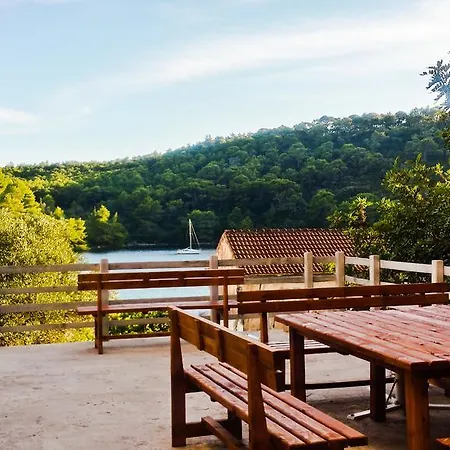 Angela Guest house Govedari